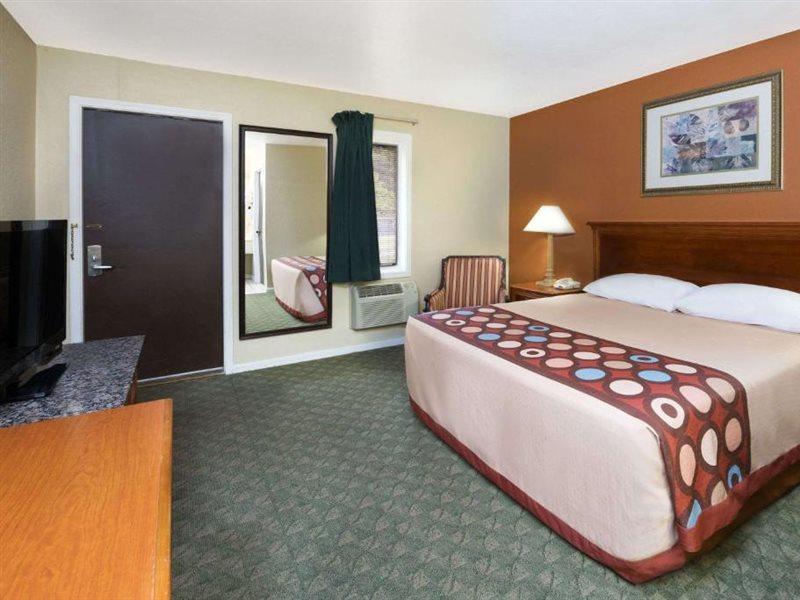 Super 8 By Wyndham Taylorville Il Esterno foto