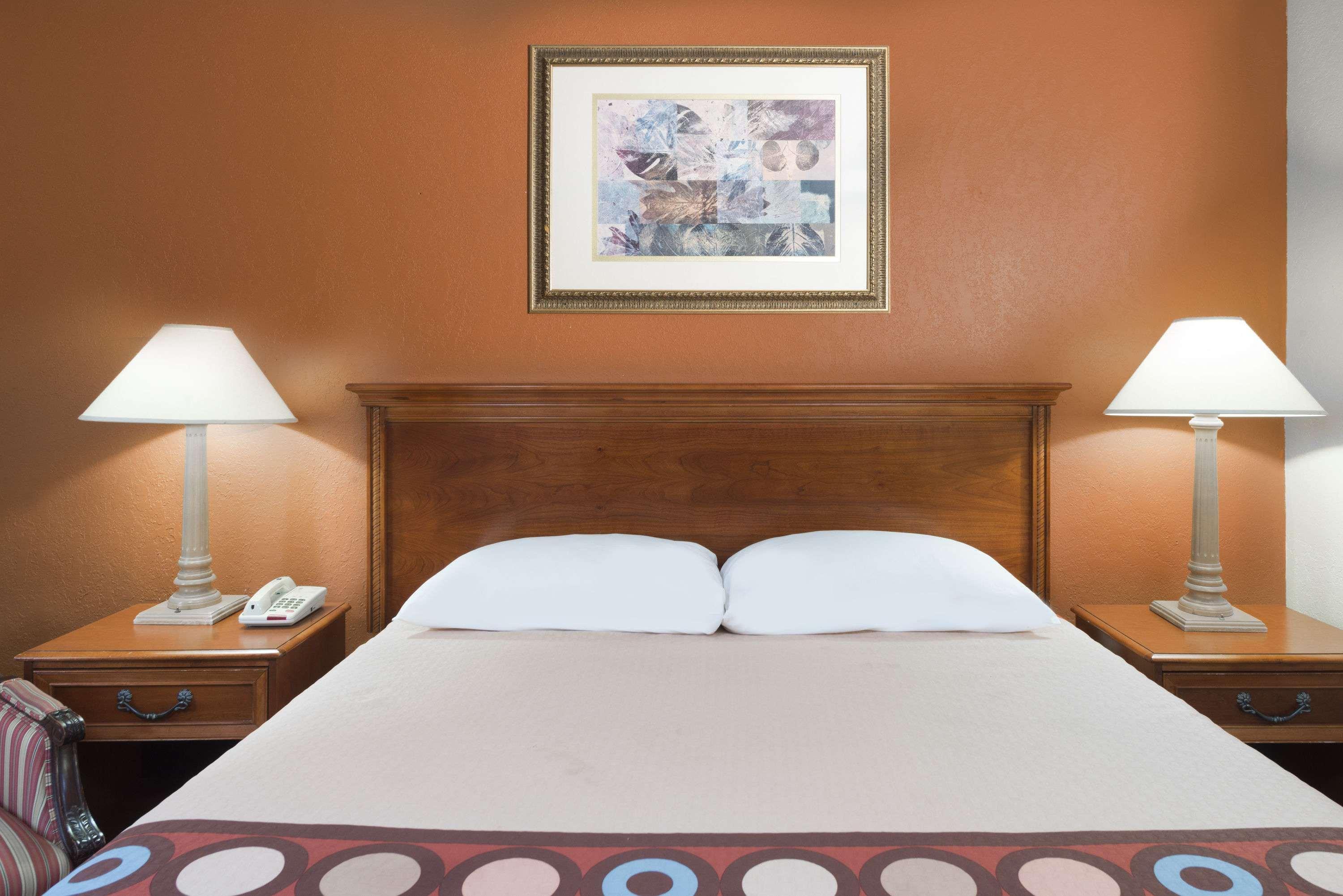 Super 8 By Wyndham Taylorville Il Esterno foto